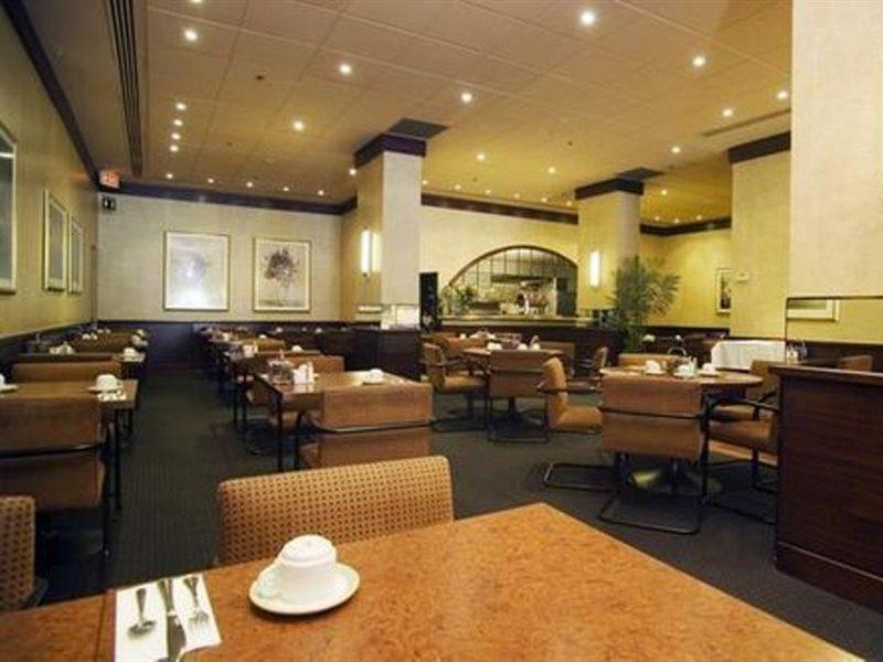 Best Western Primrose Hotel Downtown Τορόντο Εστιατόριο φωτογραφία